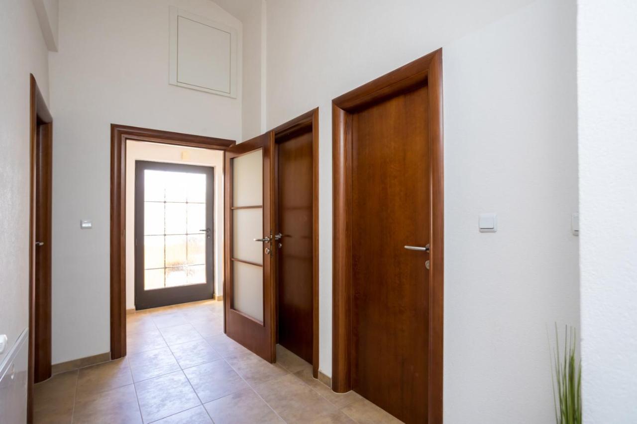 Apartmani Beba Omišalj Kültér fotó