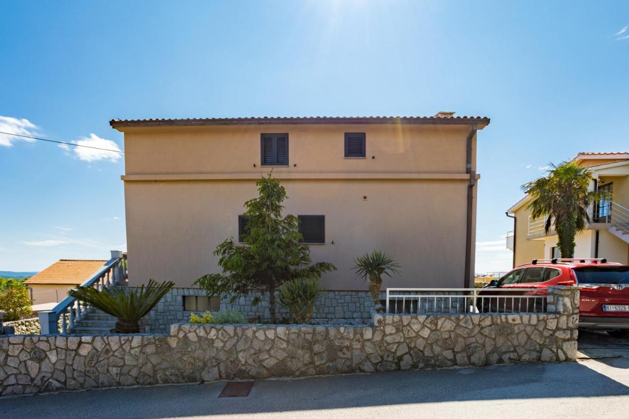 Apartmani Beba Omišalj Kültér fotó